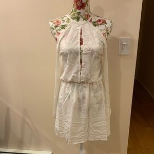 NWOT White V-Neck Cold Shoulder Dress Sz L